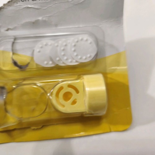 Medela electric breast pump like new with extra bottles and accessories