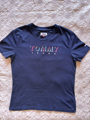 Tommy t shirt XS γυναικείο σε άριστη κατάσταση