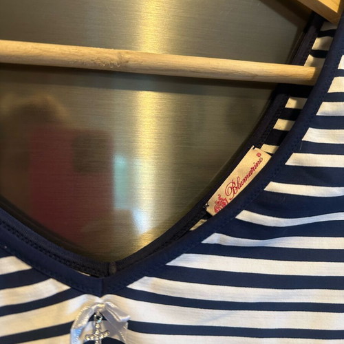 Blumarine navy mariniere striped top like new