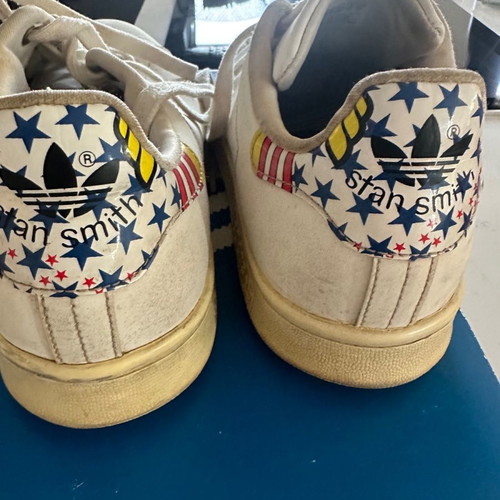 Stan Smith collectible athletic shoes used, size 40 2/3, with neon