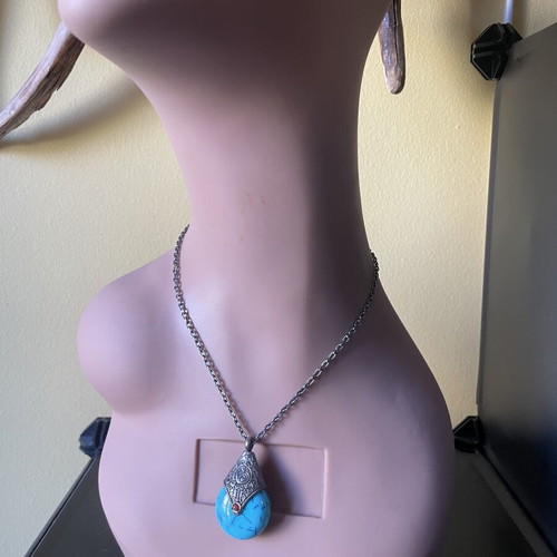 Pendant with chain like new, turquoise stone, 40cm