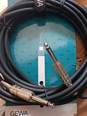 Musical instrument cable 6m new
