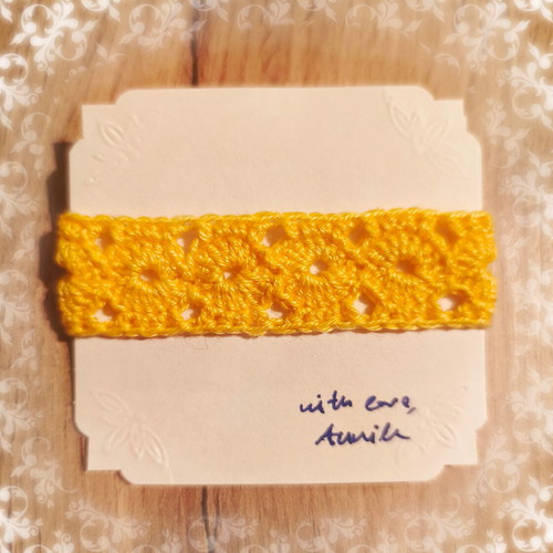 Crochet bracelet new, yellow with beads and cotton yarn