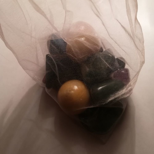 Semi-precious stones used in various shapes and sizes