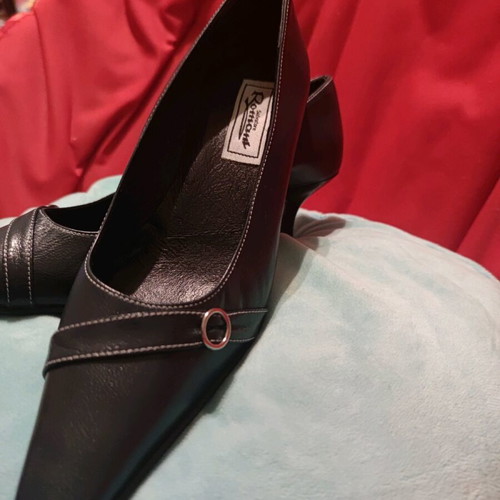 Salvatore Romani pumps new in dark blue color