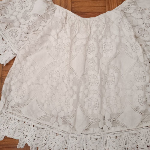 White lace blouse with sleeves, sizes L-XL