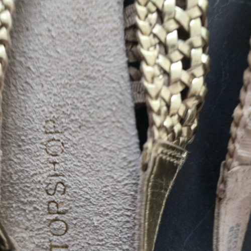 Topshop gold leather woven sandals, size 40