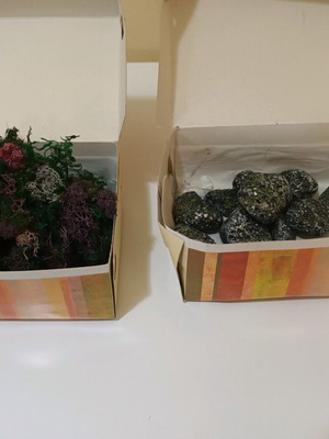 Artificial moss and stones like new for crafts