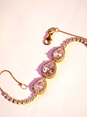 Gold bracelet 15 cm, 9k, 9 carat, nearly 4 grams, like new