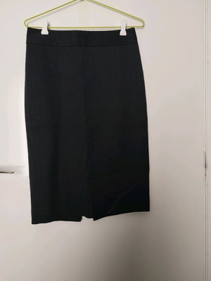 Zara pencil skirt gray like new, size S 36
