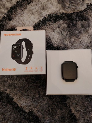 RIVERSONG Motive 5E green smartwatch like new