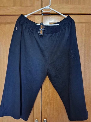 Capri pants black 100% cotton new