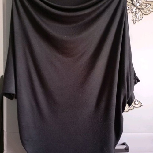 Black draped blouse like new, sizes L to XXL