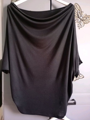 Black draped blouse like new, sizes L to XXL