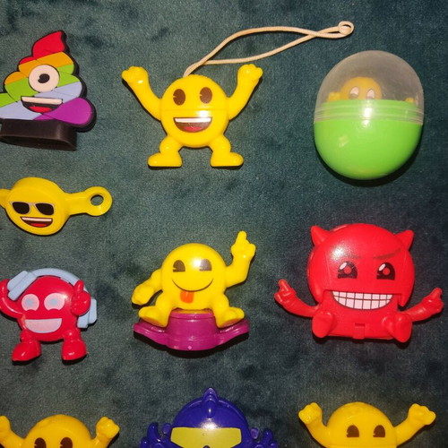 Emoji figures from Kinder Surprise used, pack of 19