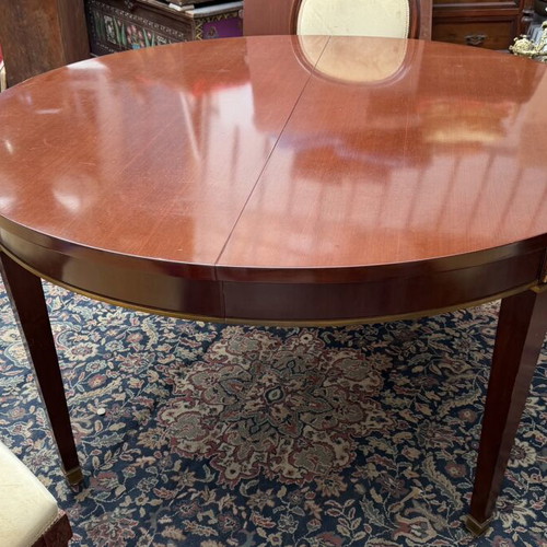 Saridis Extendable Dining Table with 8 Chairs like new