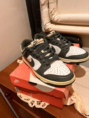Nike Dunk Low Retro sneakers like new, size 43, green and white