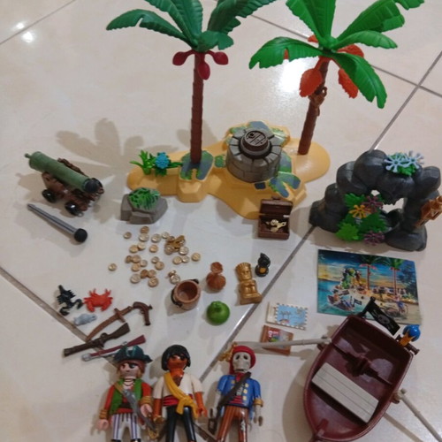 Playmobil pirate set like new, complete without box