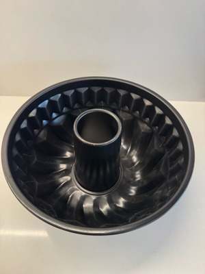 Cake pan used, very good condition
