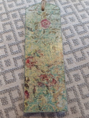 Vintage handmade bookmark with turquoise and pink roses
