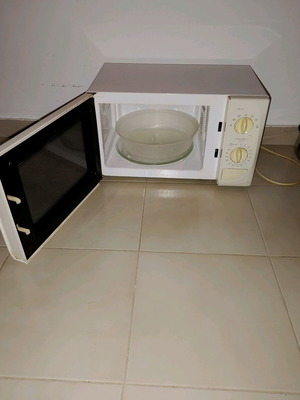 φούρνος μικροκυμάτων Ntaexou σε πολύ καλή κατάσταση