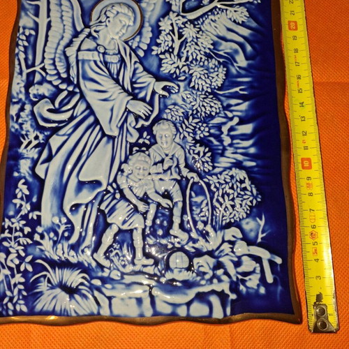 Relief porcelain and gold image handmade like new