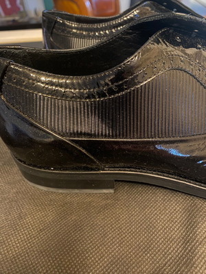 Emporio Armani black dress shoes like new, size 41 with fabric case