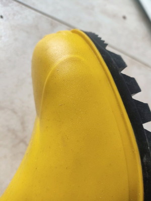 Tiger Grip yellow safety boots new size 43