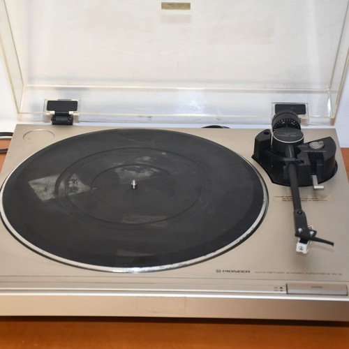 Pioneer PL-2 turntable used with new belt and AT-3600L cartridge