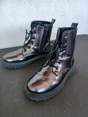 Marikelly kids combat boots No.33 like new, grey silver
