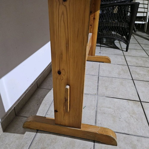 Table made of solid Swedish wood used, natural light finish
