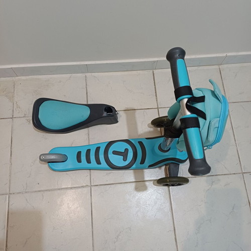 SmarTrike scooter like new for toddlers 15 months to 5 years