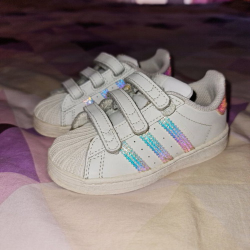 Adidas Superstar 23.5 like new with iridescent details white sports shoes