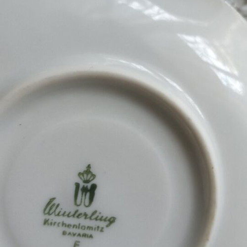 Vintage coffee cups set 6 cups and 4 saucers like new