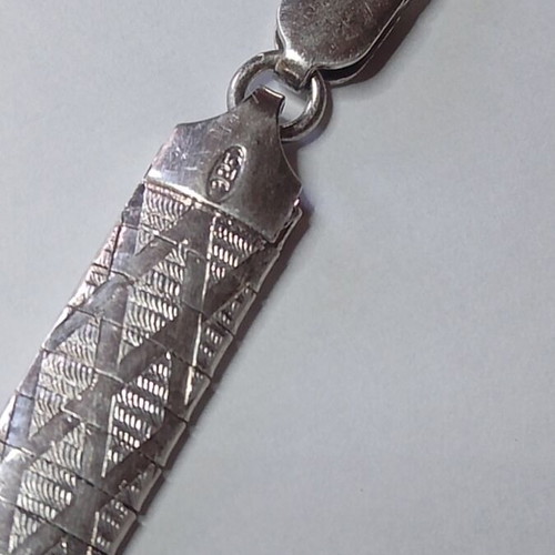 Italian 925 Silver Bracelet like new, 18 cm, embossed snake skin design