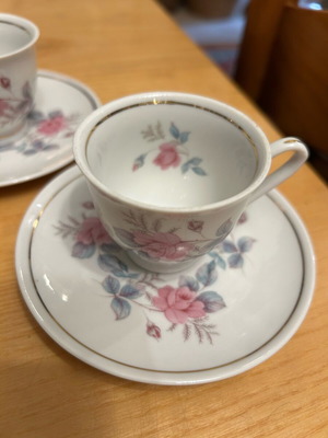 Vintage coffee cup set of 6 plus 3 gift, like new, porcelain