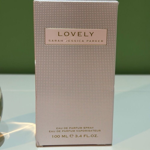 Sarah Jessica Parker Lovely Eau de Parfum 100ml like new