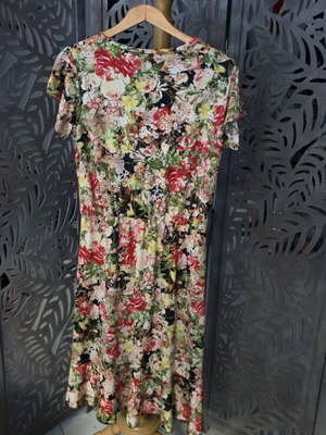 Top Line Floral Wrap Summer Dress like new, multicolor