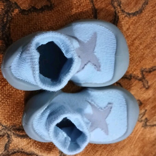 Step Ons sock shoes like new for 6-12 months