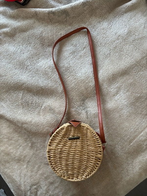 Bag to Bag crossbody summer bag like new, beige
