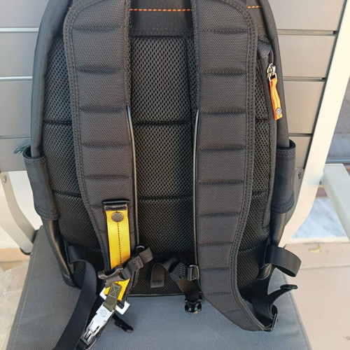 Parajumpers Hubbard backpack like new, black and orange