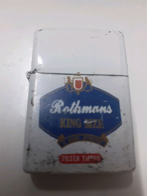 Oil lighter Rothmans king size like new, with flint and wick