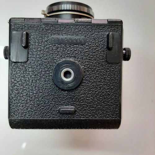 Vintage Lubitel 166B Lomo camera used with T-22 4.5/75 lens