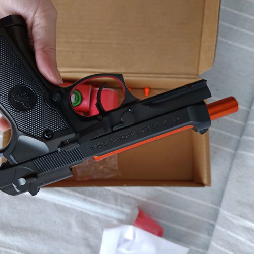 Plastic toy gun like new