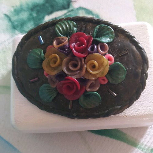 Vintage handmade brooch like new