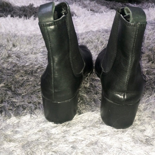 Black women's ankle boots size 38 like new