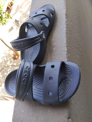 Crocs navy blue children's sandals size 27-28 like new