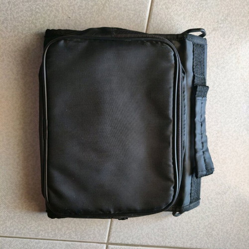 Tablet case bag like new with extra compartment