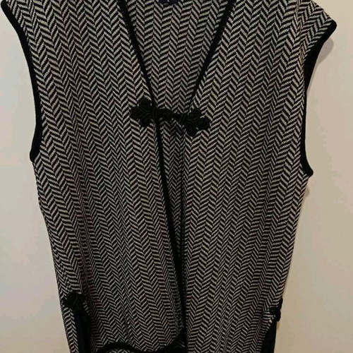 Black Kazaka with gold knit used, size L