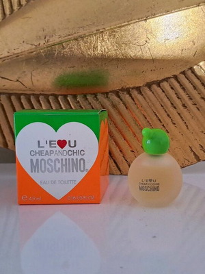 Moschino L'Eau Pour Femme και Marc Jacobs Daisy μινιατούρες νέες